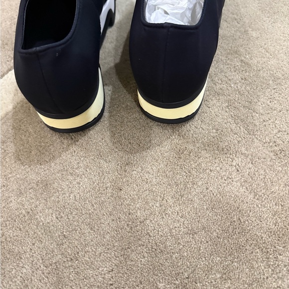 Elegant Women's Black and White Ankle Boots - Picture 4 of 8